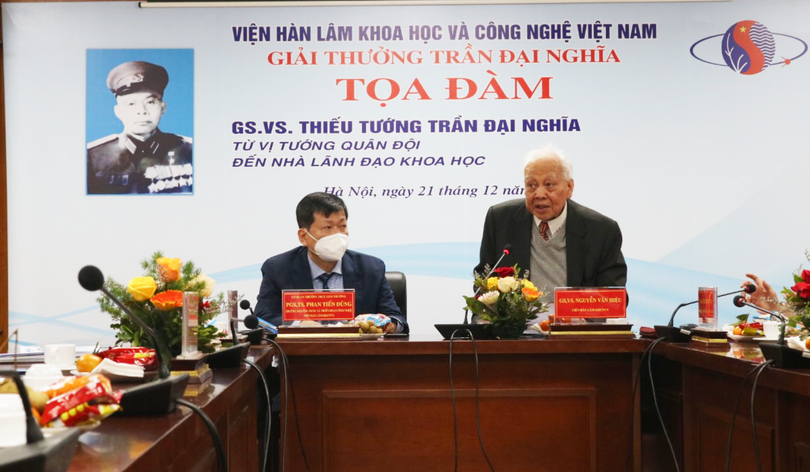 Toạ đàm về GS.VS. Trần Đại Nghĩa - từ vị tướng quân đội đến nhà lãnh đạo khoa học do Viện Hàn Lâm KH&CN Việt Nam tổ chức (Ảnh - Minh Thuý) 