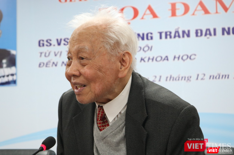 GS.VS. Nguyễn Văn Hiệu – Uỷ viên thường trực Hội đồng Giải thưởng Trần Đại Nghĩa, nguyên Viện trưởng Viện Hàn lâm KH&amp;CN Việt Nam (Ảnh - Minh Thuý)
