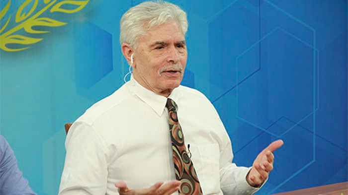 Tiến sĩ Terry Buss nguyên Hiệu trưởng Trường Chính sách Công, ĐH Carnegie Mellon, thành viên Hội đồng quốc gia Mỹ.