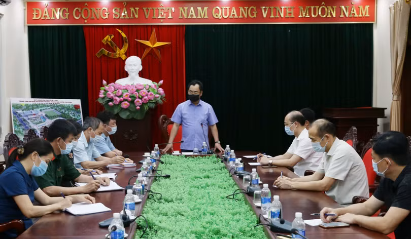Chủ tịch UBND tỉnh Thái Nguyên đã họp khẩn với huyện Phú Bình về công tác phòng, chống dịch COVID-19 (Ảnh - Xuân Huy) 