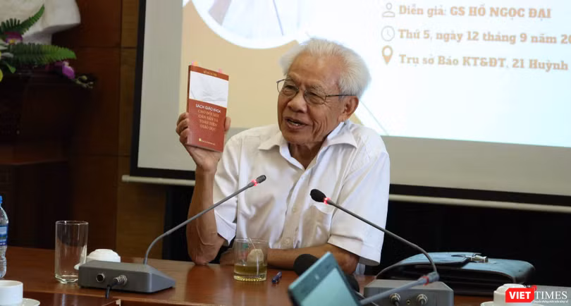 GS. TSKH. Hồ Ngọc Đại với cuốn sách giáo khoa đổi mới căn bản và toàn diện giáo dục 