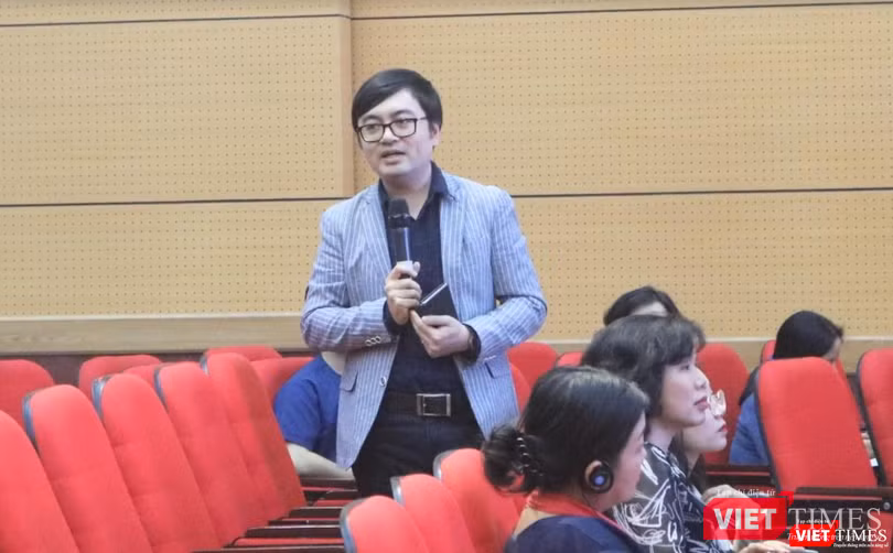 TS. BS. Vũ Quốc Đạt - giảng viên bộ môn Truyền nhiễm, Trường Đại học Y Hà Nội (Ảnh: Minh Thuý) TS. BS. Vũ Quốc Đạt - giảng viên bộ môn Truyền nhiễm, Trường Đại học Y Hà Nội (Ảnh: Minh Thuý)