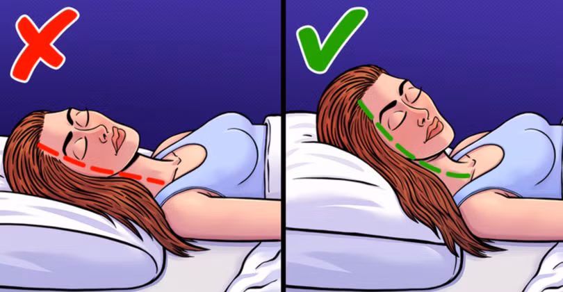 Tư thế ngủ đúng cách giúp giảm quầng thâm mắt (Ảnh: Brightside)