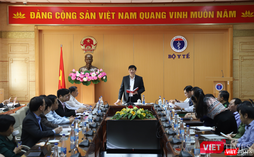 Theo ông Long, hệ thống Y tế của Việt Nam khó đáp ứng với nhu cầu điều trị COVID-19 khi tốc độ lây nhiễm bệnh cao (Ảnh: Minh Thuý)