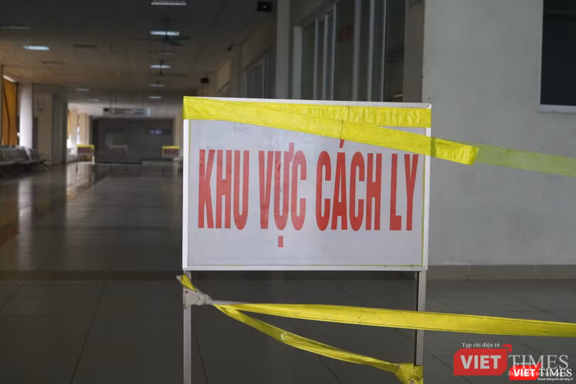 Khu vực cách ly bệnh nhân mắc COVID-19 (Ảnh - Minh Thuý)