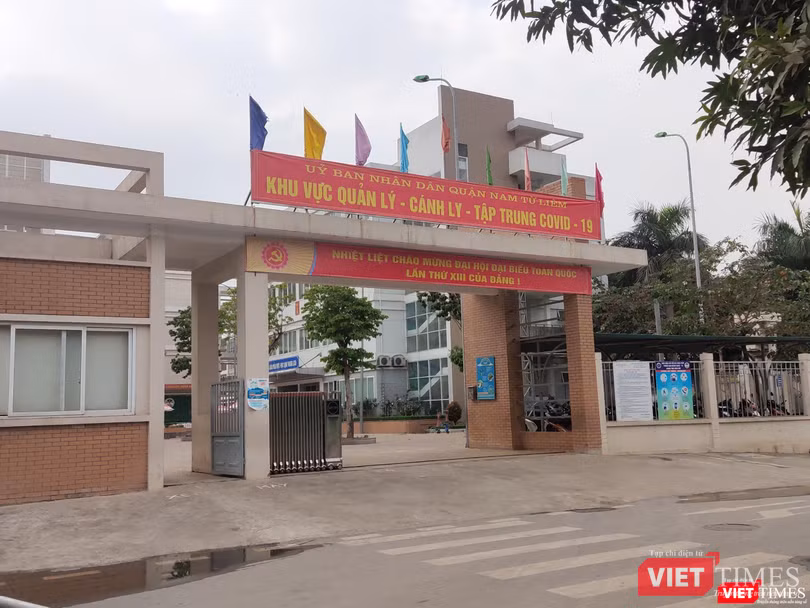 Cổng Trường Tiểu học Xuân Phương (Ảnh - Minh Thuý) Cổng Trường Tiểu học Xuân Phương (Ảnh - Minh Thuý)