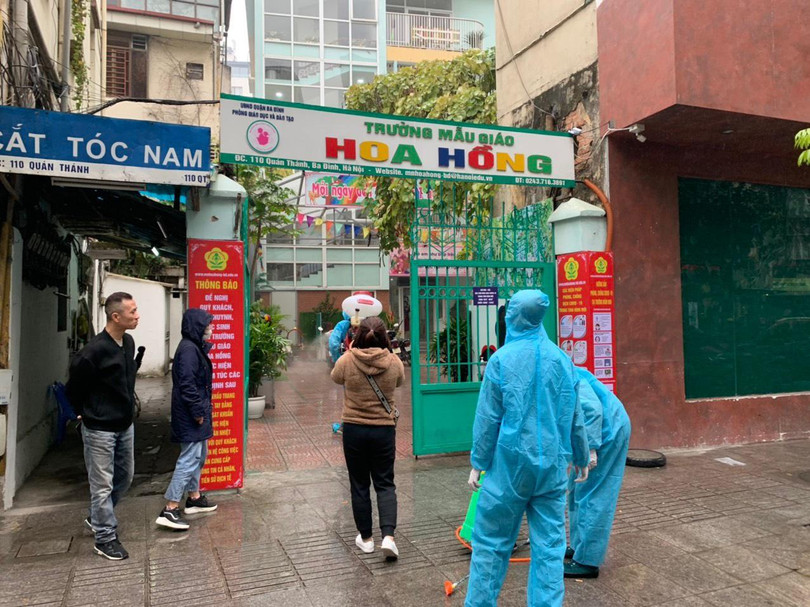 Trường mẫu giáo Hoa Hồng phun khử khuẩn Trường mẫu giáo Hoa Hồng phun khử khuẩn