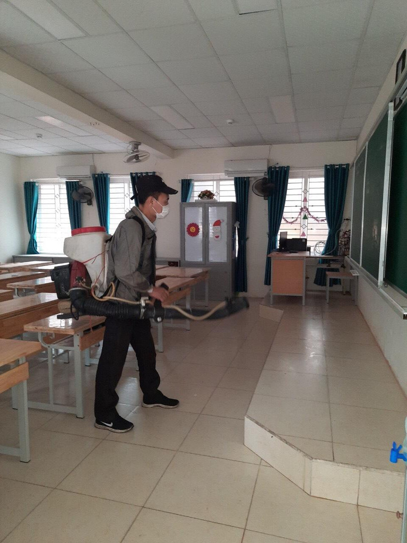 Phun khử khuẩn lớp học Phun khử khuẩn lớp học