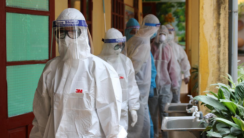 Các bác sĩ chống dịch COVID-19 ở Bệnh viện (Ảnh - BYT) 