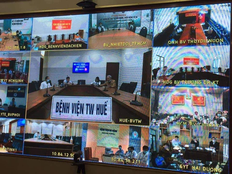 Hội chẩn trực tuyến với các bệnh viện có bệnh nhân mắc COVID-19 trở nặng (Ảnh - BYT)