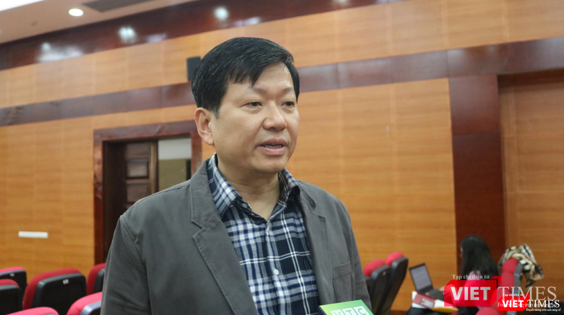 Theo ông Dũng, 2 năm gần đây, Viện Hàn lâm Khoa học và Công nghệ Việt Nam đã bị nhiều doanh nghiệp lợi dụng tên tuổi để bán các sản phẩm thực phẩm chức năng (Ảnh - Minh Thuý)