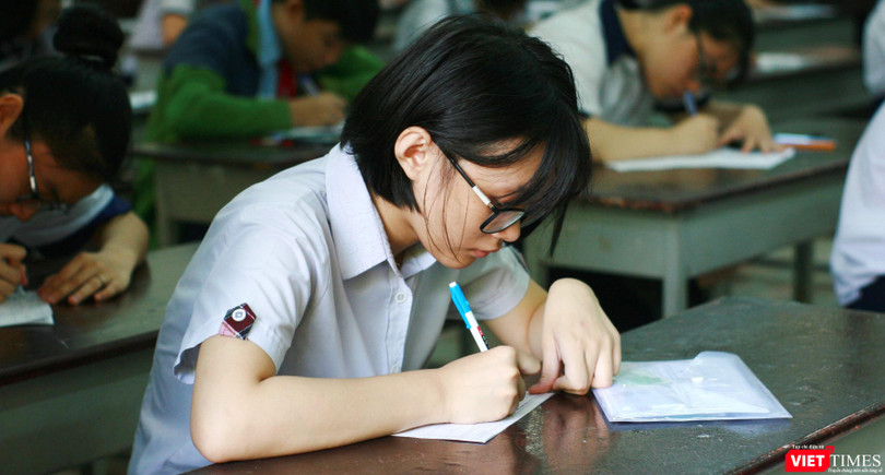 Thí sinh dự thi vào lớp 10 tại TP.HCM