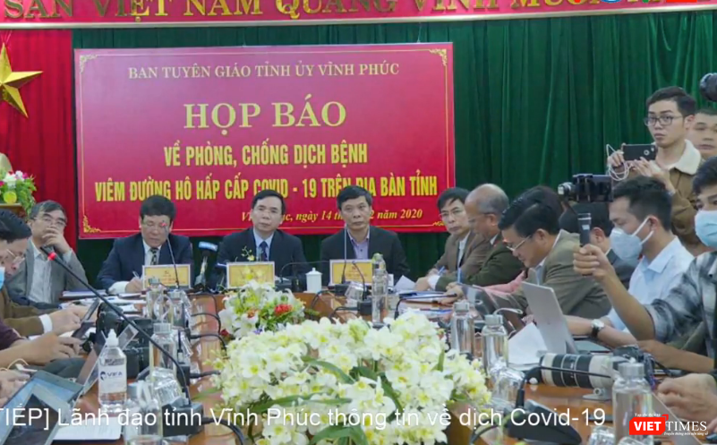Ban Tuyên giáo tỉnh Vĩnh Phúc tổ chức họp báo cung cấp thông tin về phòng, chống dịch bệnh viêm đường hô hấp cấp do virus Corona mới (Covid-19). Ảnh: Minh Thúy 
