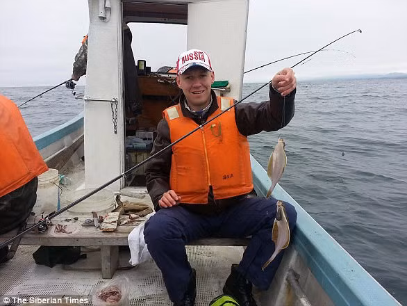 Chỉ huy của Filipov coi anh là một phi công dũng cảm, người có uy tín trong đội ngũ và cả với cấp dưới trong phi đoàn.