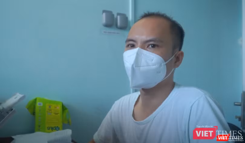 BS. Dưỡng chia sẻ về quá trình sáng tạo ra thuật toán, phần mềm nhập dữ liệu thông tin bệnh nhân COVID-19 (Ảnh - Lê Minh, nguồn: BYT)