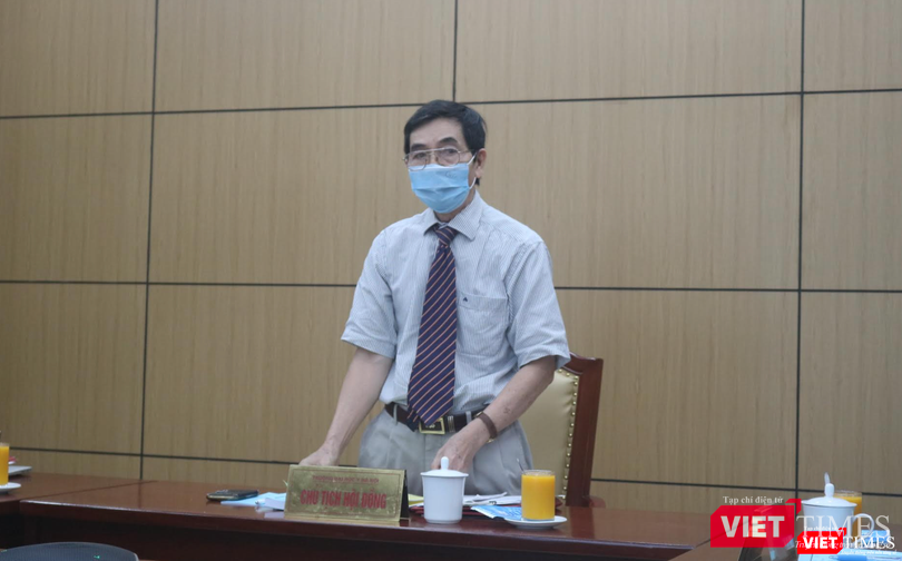 PGS. TS. Nguyễn Văn Hiếu – Chủ tịch Hội đồng bảo vệ luận án Tiến sĩ cấp Trường (Ảnh - Minh Thuý)