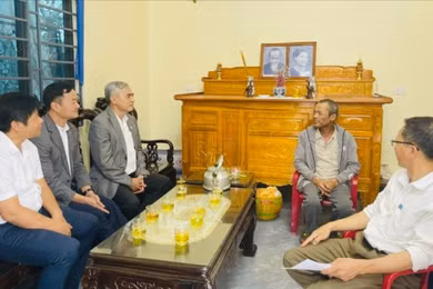 "Mái ấm mùa xuân" đến với hộ nghèo từ tấm lòng của VietTimes