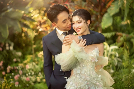 Á hậu Phương Nhi sở hữu bao nhiêu cổ phần nhà chồng?