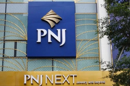 Trước ngày vía Thần Tài, nhóm cổ đông ngoại có động thái "mạnh tay" với cổ phiếu PNJ