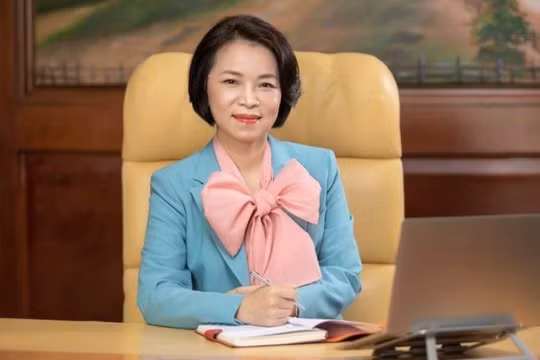 Bà Phạm Thu Hương.