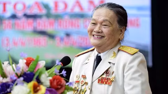 Anh hùng Lực lượng vũ trang nhân dân, Trung tá Ngô Thị Tuyển từ trần 