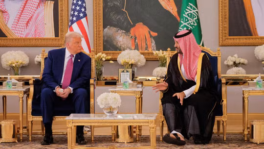 Ông Trump thêm điều kiện khó cho thỏa thuận hạt nhân với Ả Rập Xê Út