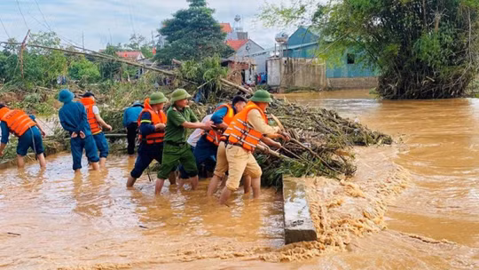 Lực lượng Công an nhân dân chủ động ứng phó với các loại hình thiên tai
