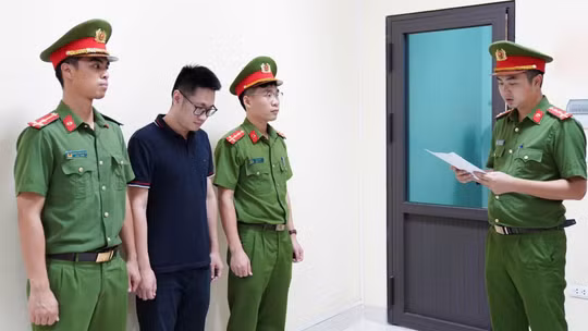 Công an Phú Thọ khởi tố 5 giám đốc, nhân viên công ty cài “win lậu”, crack phần mềm máy tính