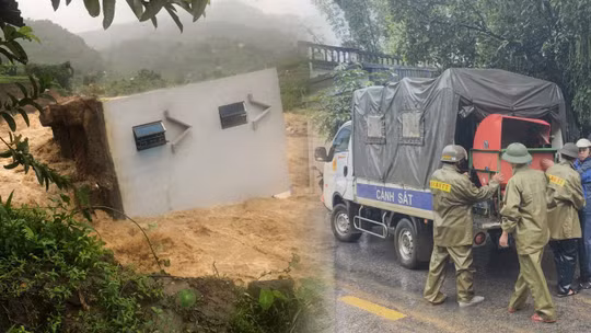 Lũ dữ cuốn phăng ngôi nhà 2 tầng ở Lai Châu, 6 người thoát chết trong gang tấc