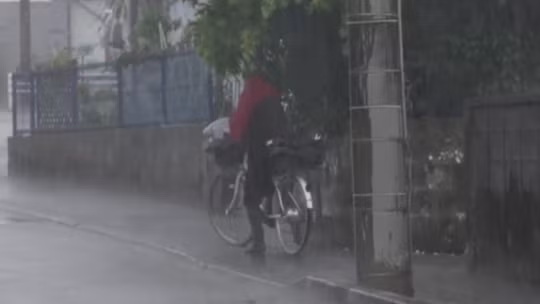Siêu bão Bavi quét qua Okinawa, Nhật Bản phát cảnh báo khẩn trước hiểm họa thiên tai kép