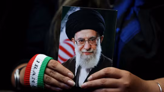 Iran gửi tối hậu thư sắc lạnh tới Mỹ và Israel trước lễ tang cố Lãnh tụ Tối cao Khamenei