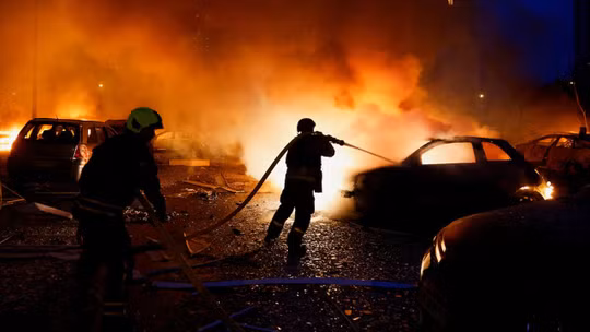 Nga trút “mưa tên lửa” xuống Ukraine trước thềm thượng đỉnh NATO, thủ đô Kiev rung chuyển dữ dội 