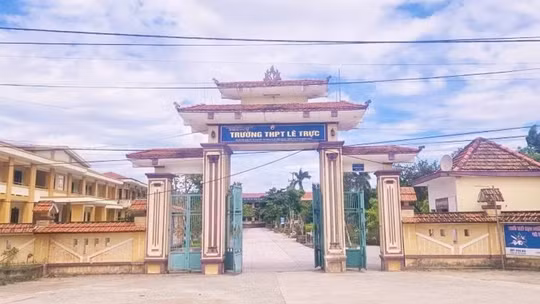 Khởi tố 2 giáo viên liên quan đến kỳ thi tốt nghiệp THPT ở Quảng Trị