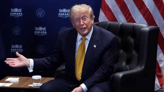 Ông Trump cảnh báo Mỹ sắp tung đòn hủy diệt, toàn bộ nhà máy điện và cầu Iran vào tầm ngắm