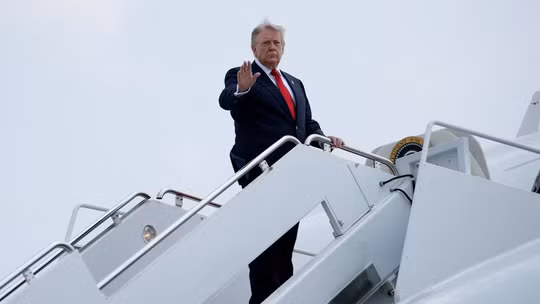 Ông Trump đe dọa sẽ giáng đòn mạnh trả đũa Iran sau vụ pháo kích căn cứ quân sự Mỹ ở Jordan