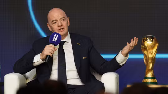 Chủ tịch FIFA Infantino nguy cơ mất quyền lực sau khi canh bạc đầu tư vốn tư nhân phản tác dụng