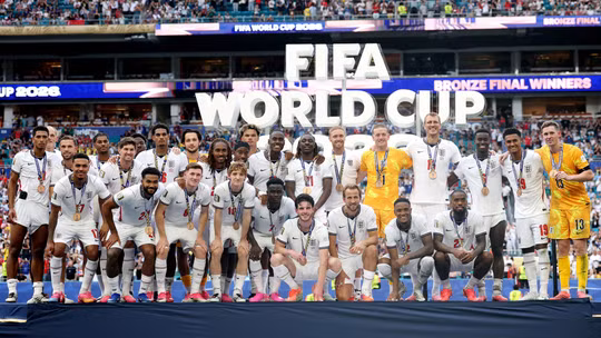 Anh "hủy diệt" Pháp bằng chiến thắng kịch tính 6-4, giành hạng ba World Cup 2026