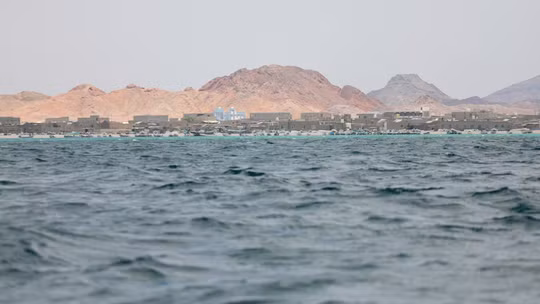 Tàu hàng ồ ạt trở lại eo biển Bab el-Mandeb sau khi Mỹ - Iran hạ nhiệt xung đột