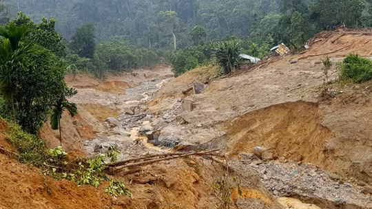 Cảnh báo lũ quét, sạt lở, sụt lún đất nguy hiểm rình rập ở Thái Nguyên, Bắc Ninh