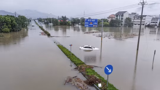 Trung Quốc báo động lũ trên 2 con sông lớn, khẩn trương sơ tán dân vùng nguy hiểm