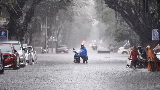 Mưa lớn kéo dài, Bắc Bộ và Thanh Hóa, Nghệ An đối mặt nguy cơ lũ quét, sạt lở nguy hiểm
