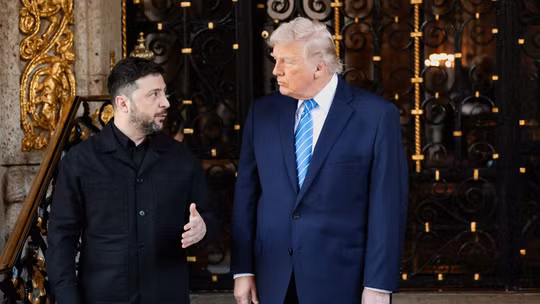 Tổng thống Trump và ông Zelensky bàn luận về sản xuất tên lửa Patriot, thúc đẩy đàm phán với Nga