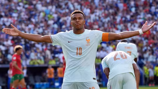 Mbappe lập siêu phẩm sau cú đá hỏng phạt đền, Pháp hiên ngang vào bán kết World Cup 2026
