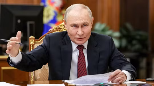 Ông Putin tuyên bố Konstantinovka thất thủ, Nga mở đường tiến thẳng tới Kramatorsk và Slavyansk 