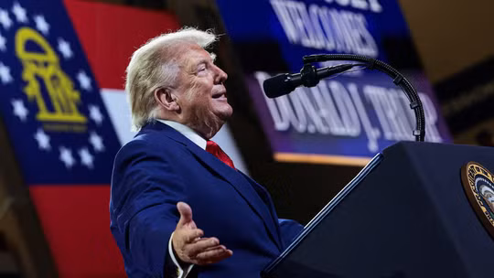 Ông Trump phát “tối hậu thư” đanh thép, đe dọa tấn công “pháo đài ngầm” Pickaxe của Iran