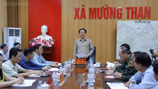 Phó Thủ tướng: Hoàn thành nhà tái định cư cho người dân vùng lũ Lai Châu trước Quốc khánh 2/9