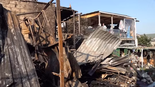 Ukraine “đánh phủ đầu” tại Novorossiysk, giáng đòn vào cứ điểm hải quân và kho chứa ngũ cốc của Nga