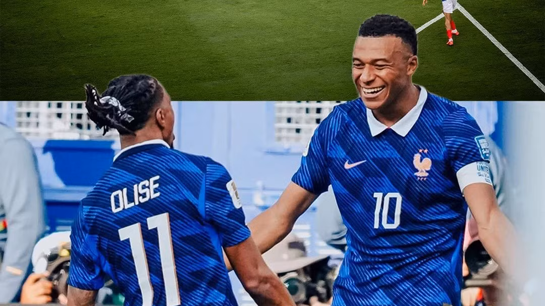 Mbappe và Olise, hai ngôi sao sáng nhất của tuyển Pháp đều dính vào rắc rối không mong muốn trước trận tứ kết. Ảnh: FFF.