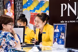 Ngoài khoản trích lập dự phòng, báo cáo quý II của PNJ còn có gì đáng chú ý?