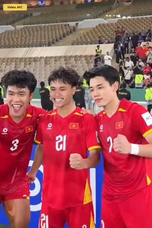 Đáng bại U23 UAE, Đình Bắc và Văn Khang gửi chiến thắng tới triệu CĐV